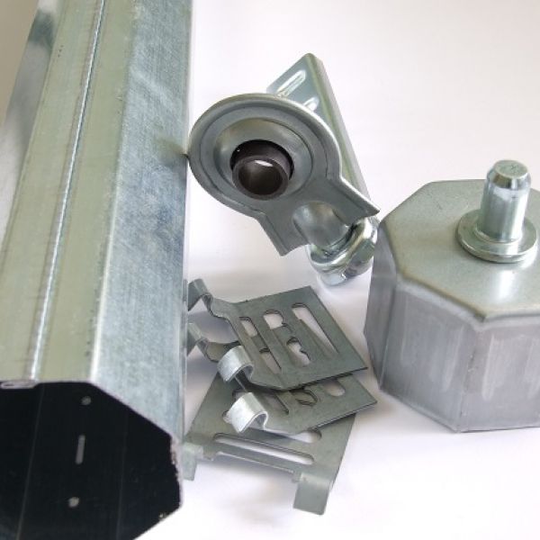 Rullo Ø 60 mm, L. 100 cm e spessore 8/10 + 1 calotta zincata + 3 ganci + 1 supporto zincato da murare