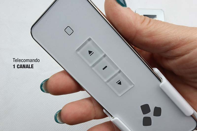 Telecomando Tech International da 1 a 15 canali per motori tapparelle e tende